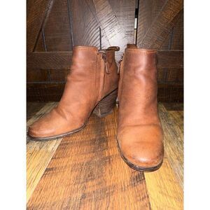 Cole Haan Grand.os D42185 Chesney Brown Shoes Zip Heel Ankle Boots Size 7B